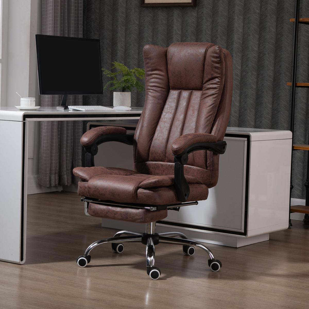 Vinsetto Brown Executive Office Chair with Recline and Footrest