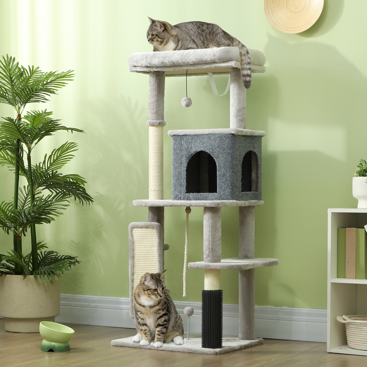 PawHut 132cm Indoor Cat Tree with Scratching Posts, Light Grey