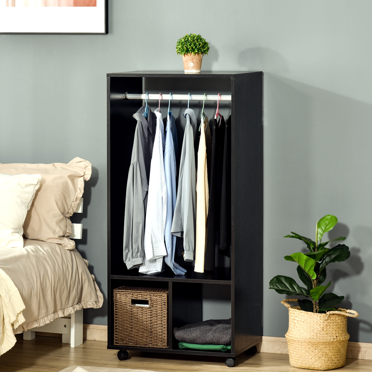 HOMCOM Open Wardrobe Clothes Rail with 2 Shelves, Hanging Rail and 4 Wheels, Black