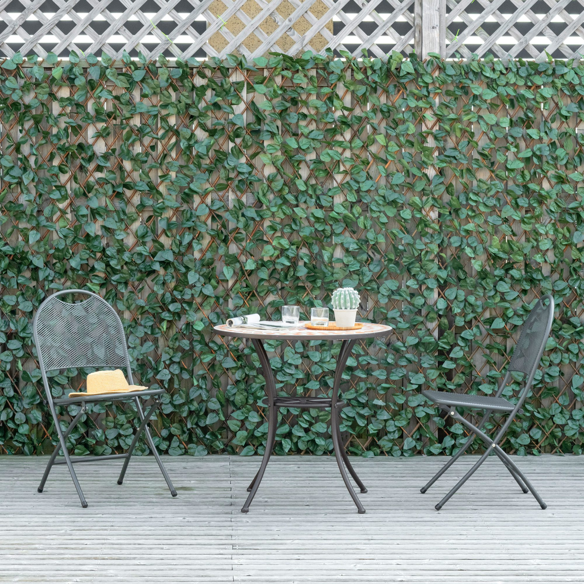 Outsunny 4Pc Expanding Telescopic Trellis Fence, 2m x 1m Artificial Laurel Leaf Plant Fence for Indoor and Outdoor Use