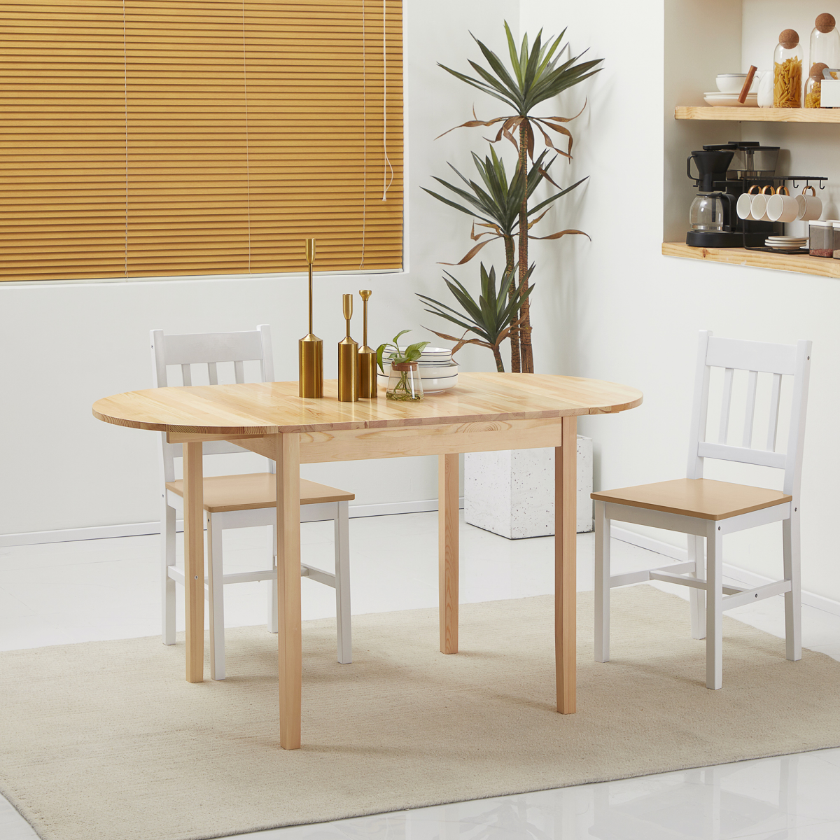 HOMCOM Expandable Pinewood Drop Leaf Dining Table for 4-6, Natural Finish