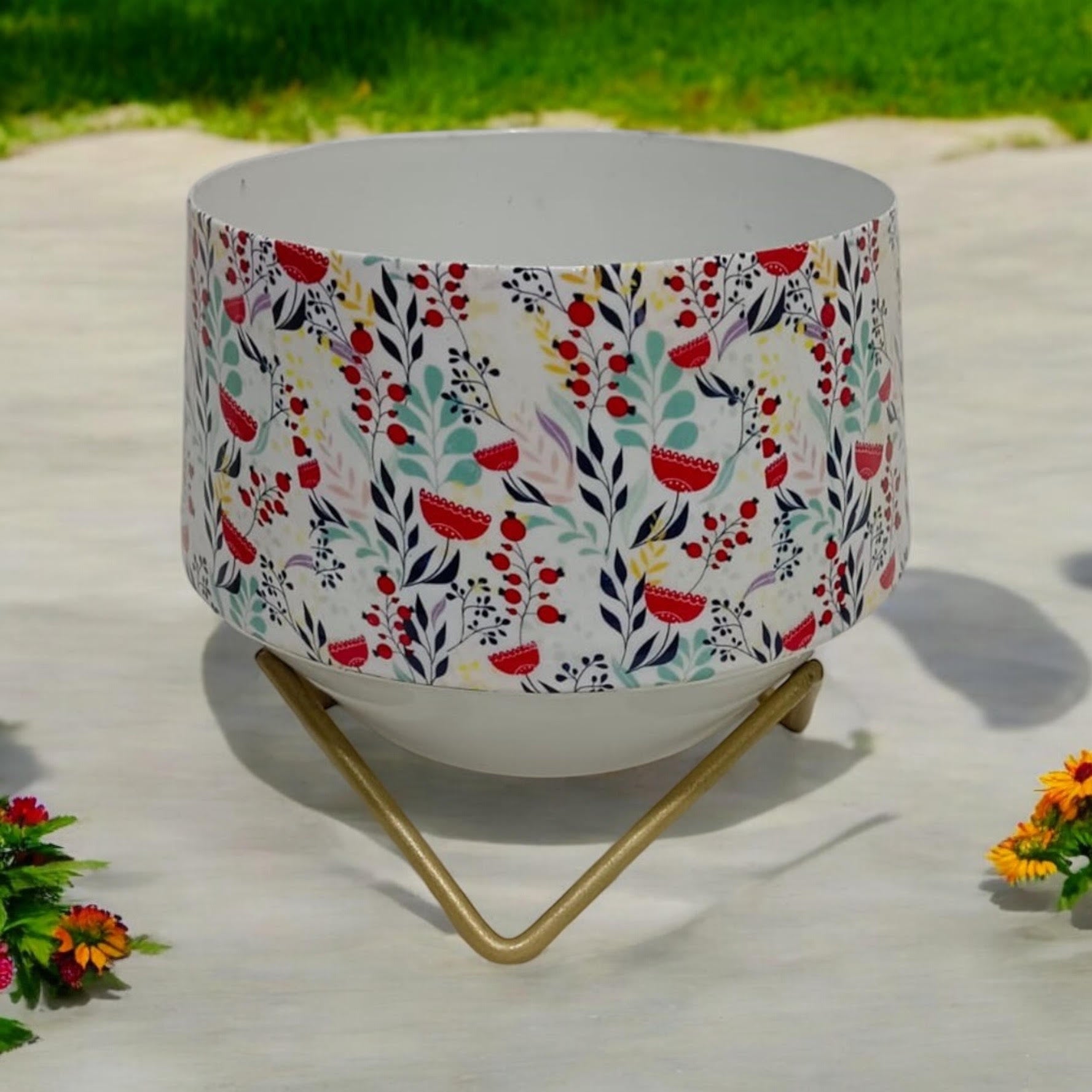 MSL 13cm Iron Planter on Stand