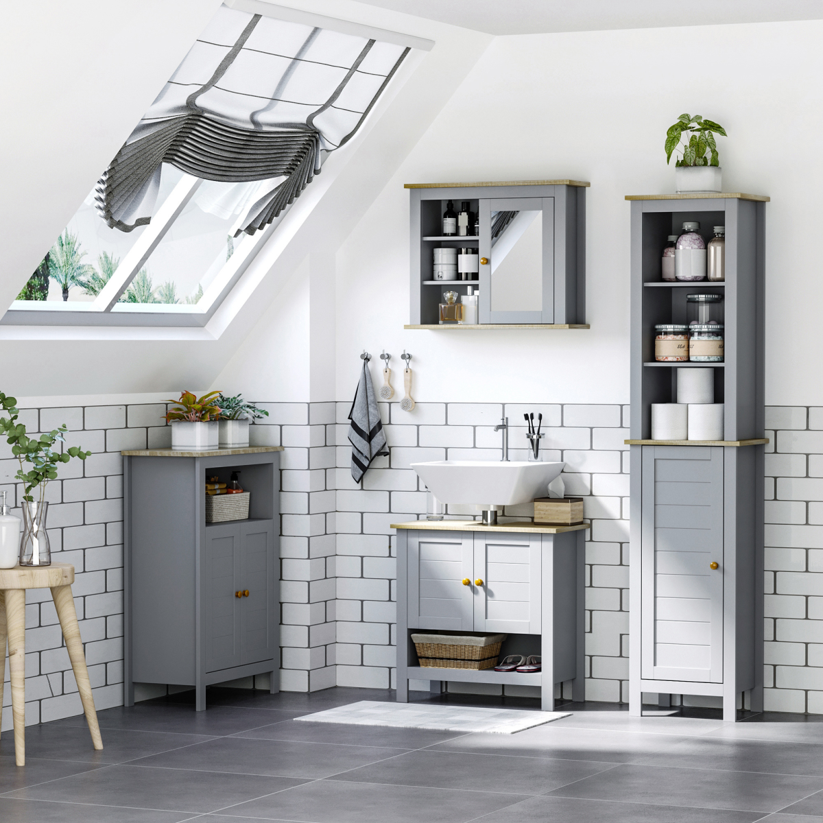 kleankin Bathroom Floor Storage Cabinet with Doors, Adjustable Shelf