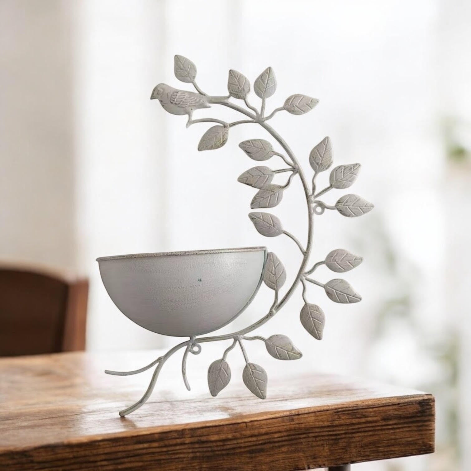 MSL 42cm Cream Metal Garden Planter Quirky Plant Pot