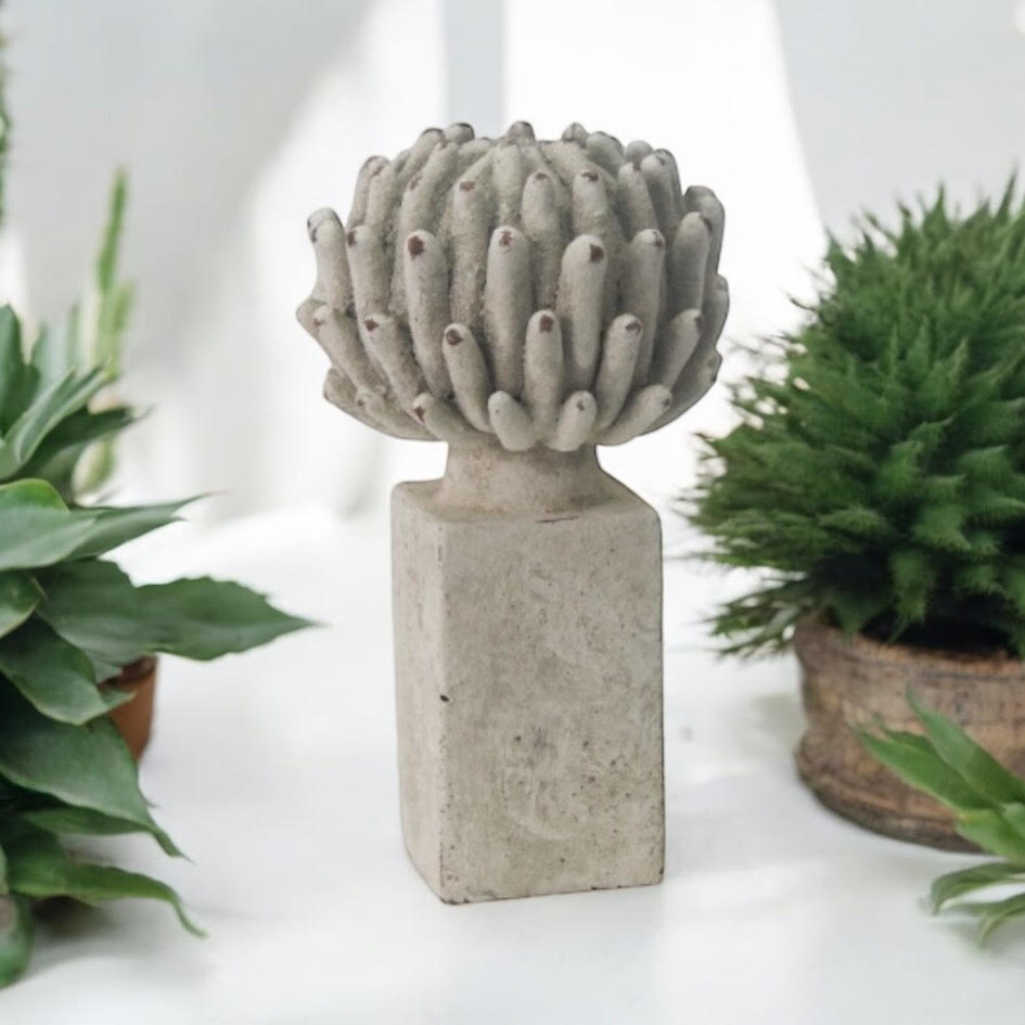 MSL 21cm Resin Flower Hand Finished Indoor Outdoor Decor