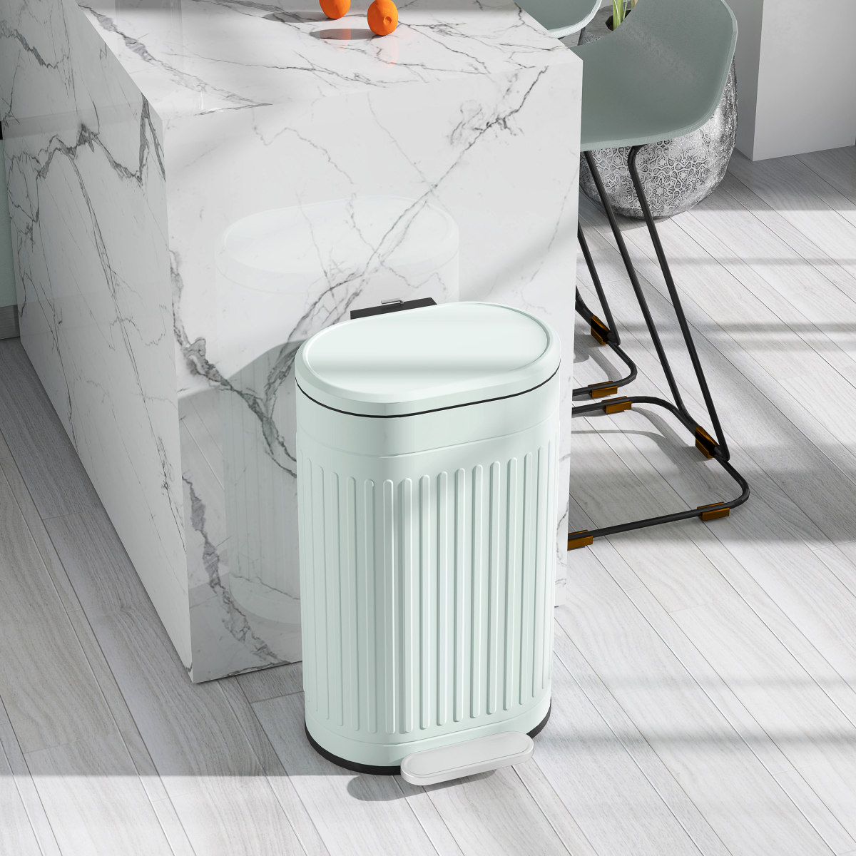 HOMCOM 30L Metal Pedal Bin with Soft-Close Lid, Light Green