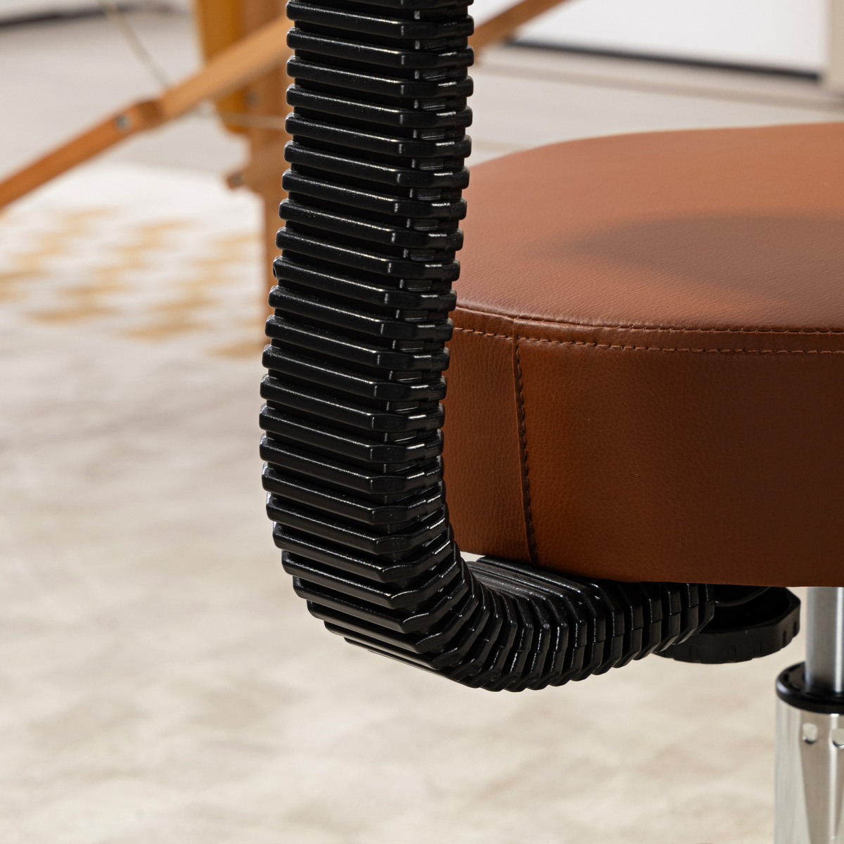 HOMCOM Adjustable Swivel Salon Chair, Padded Seat & Back, 5 Wheels, Brown