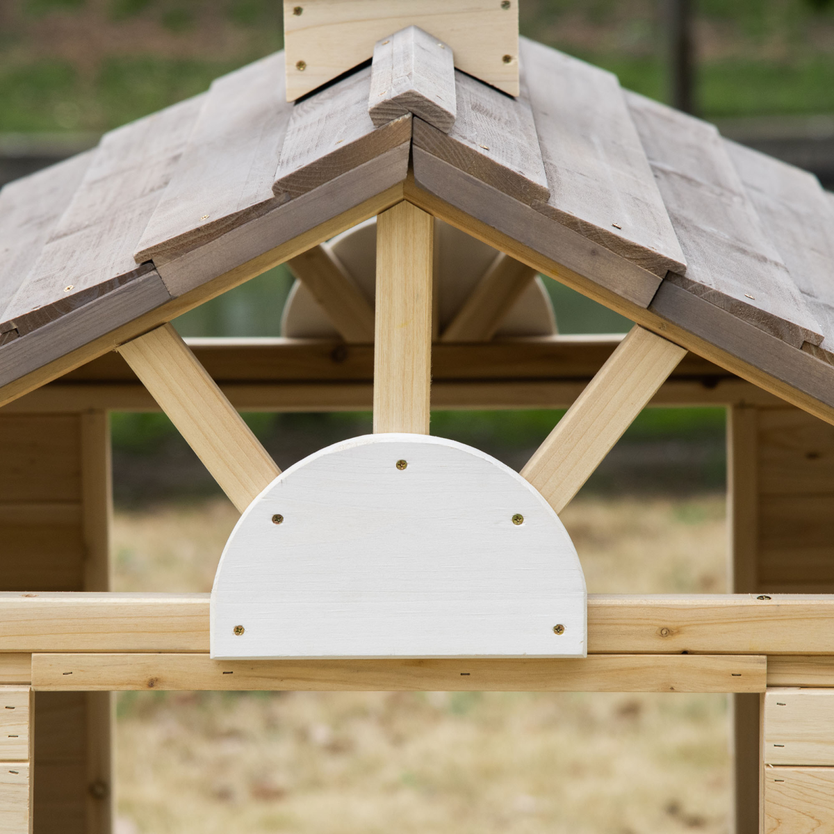 Outsunny Wooden Kids Outdoor Playhouse with Door, 2 Windows, Bench, Windowsill and Flowerpot Holders, Ages 3-7 Years