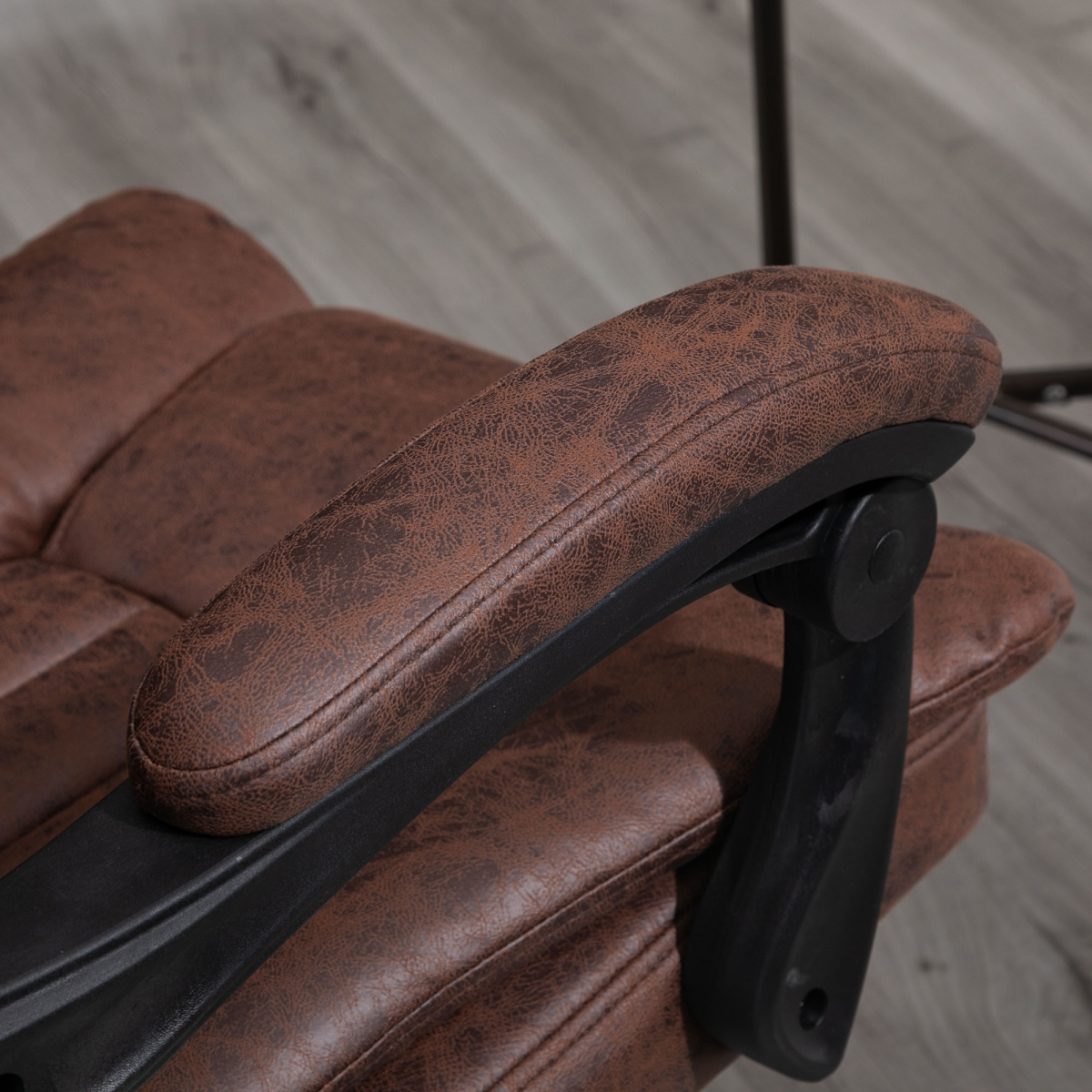 Vinsetto Brown Executive Office Chair with Recline and Footrest