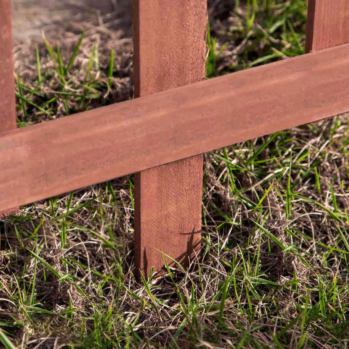 Outsunny Pack of 12 Fir Wood Garden Border Fence, Rustic Brown