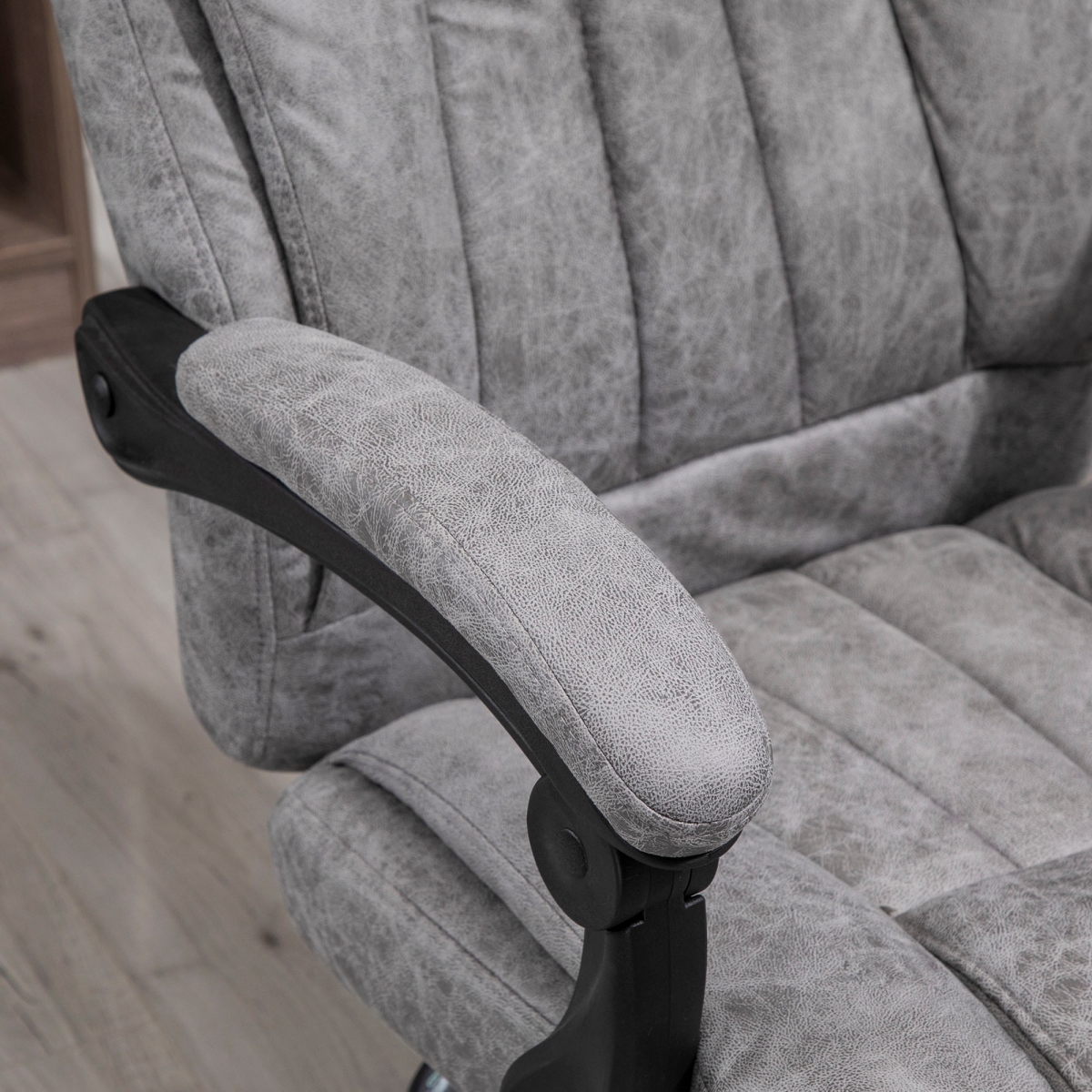 Vinsetto Grey Executive Swivel Office Chair with Footrest