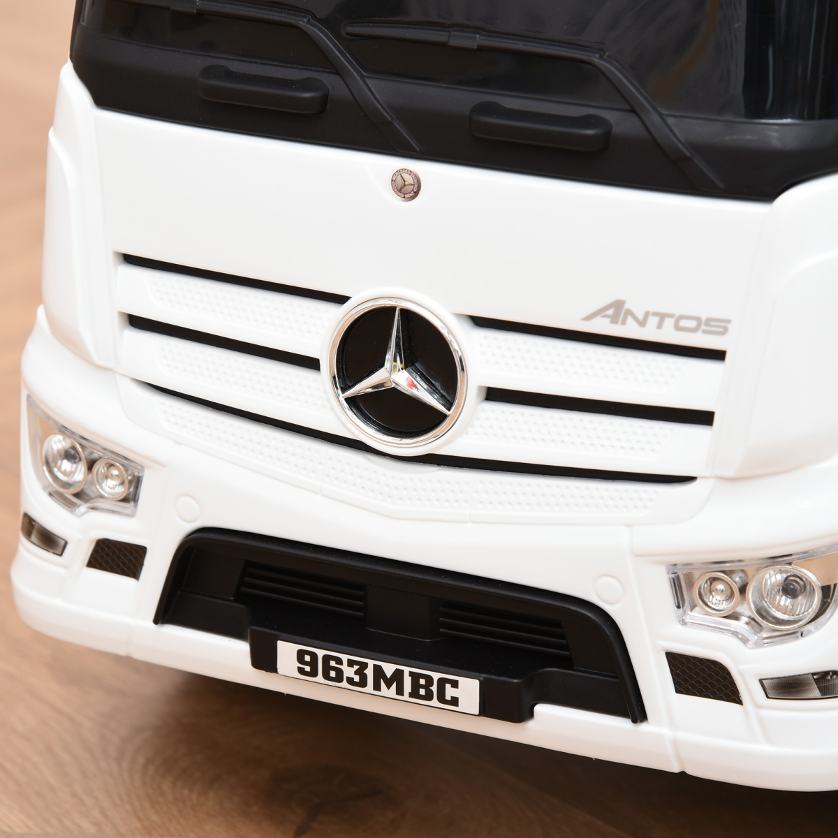 HOMCOM 3-in-1 Licensed Mercedes Ride-On Push Car with Under-Seat Storage for 12-36 Months White