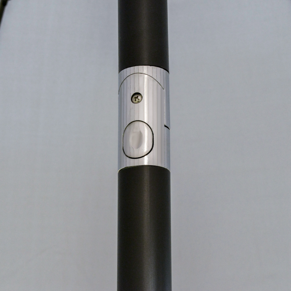 Outsunny 2.5m Round Curved Adjustable Garden Parasol Sun Umbrella with Metal Pole, Light Grey