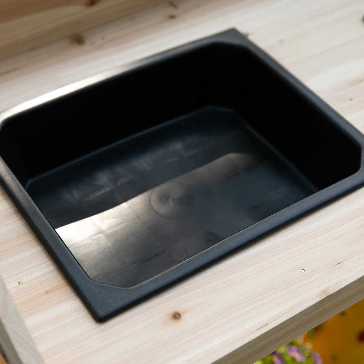 Outsunny Wooden Potting Table with Removable Sink, Drawer, Shelves and 2 Wheels, 92 x 45 x 119cm