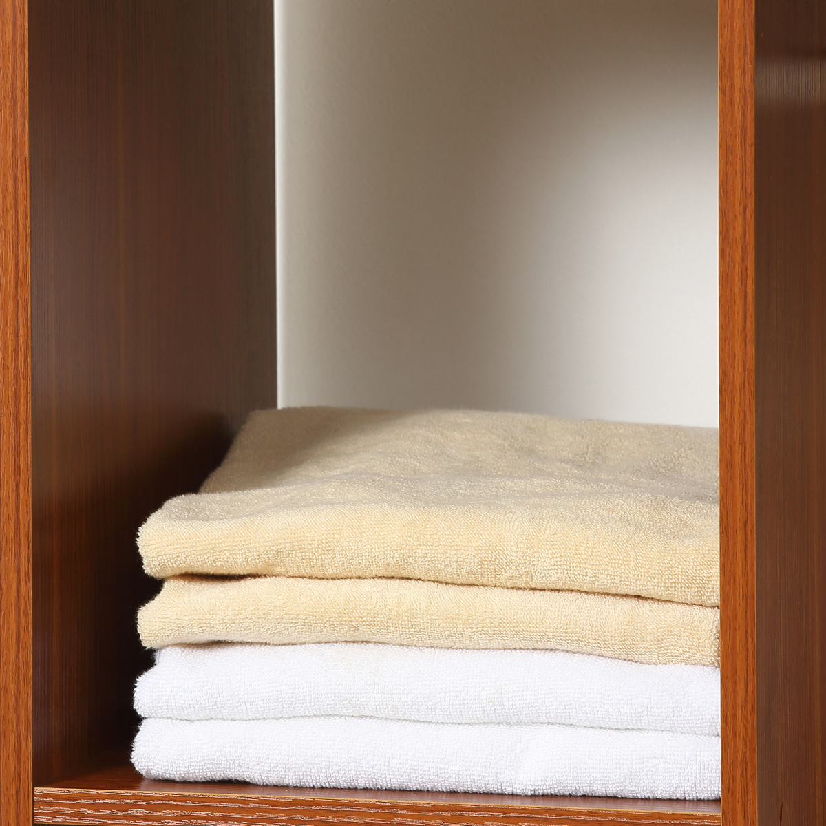 HOMCOM Walnut Open Wardrobe with Hanging Rail, Shelves, Cubbies and Wheels