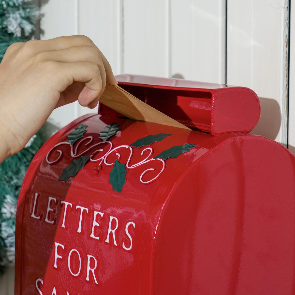 HOMCOM Red Steel Christmas Post Box, Freestanding or Wall Mounted