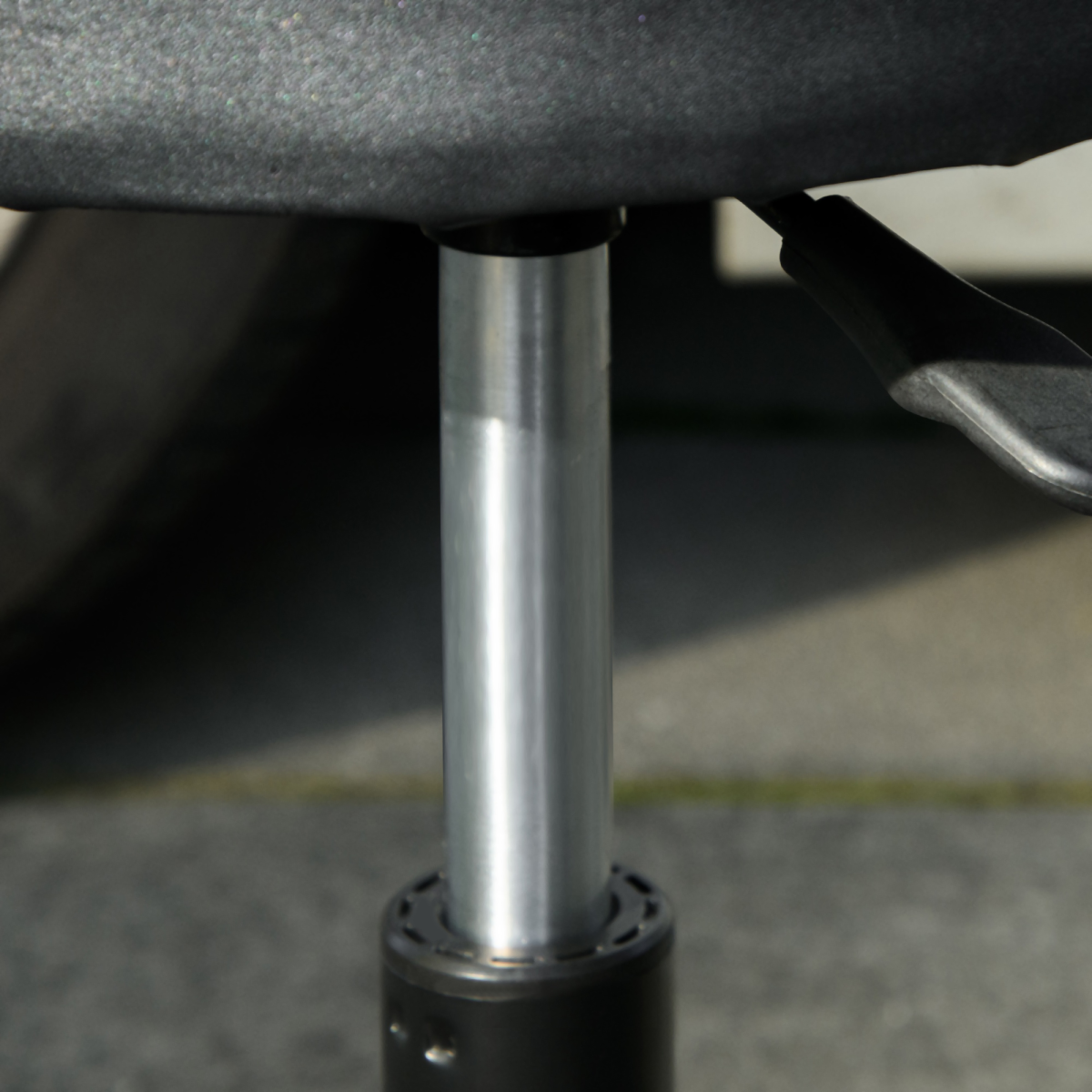 HOMCOM Adjustable Mechanic Stool with Tool Tray, Wheels, Black