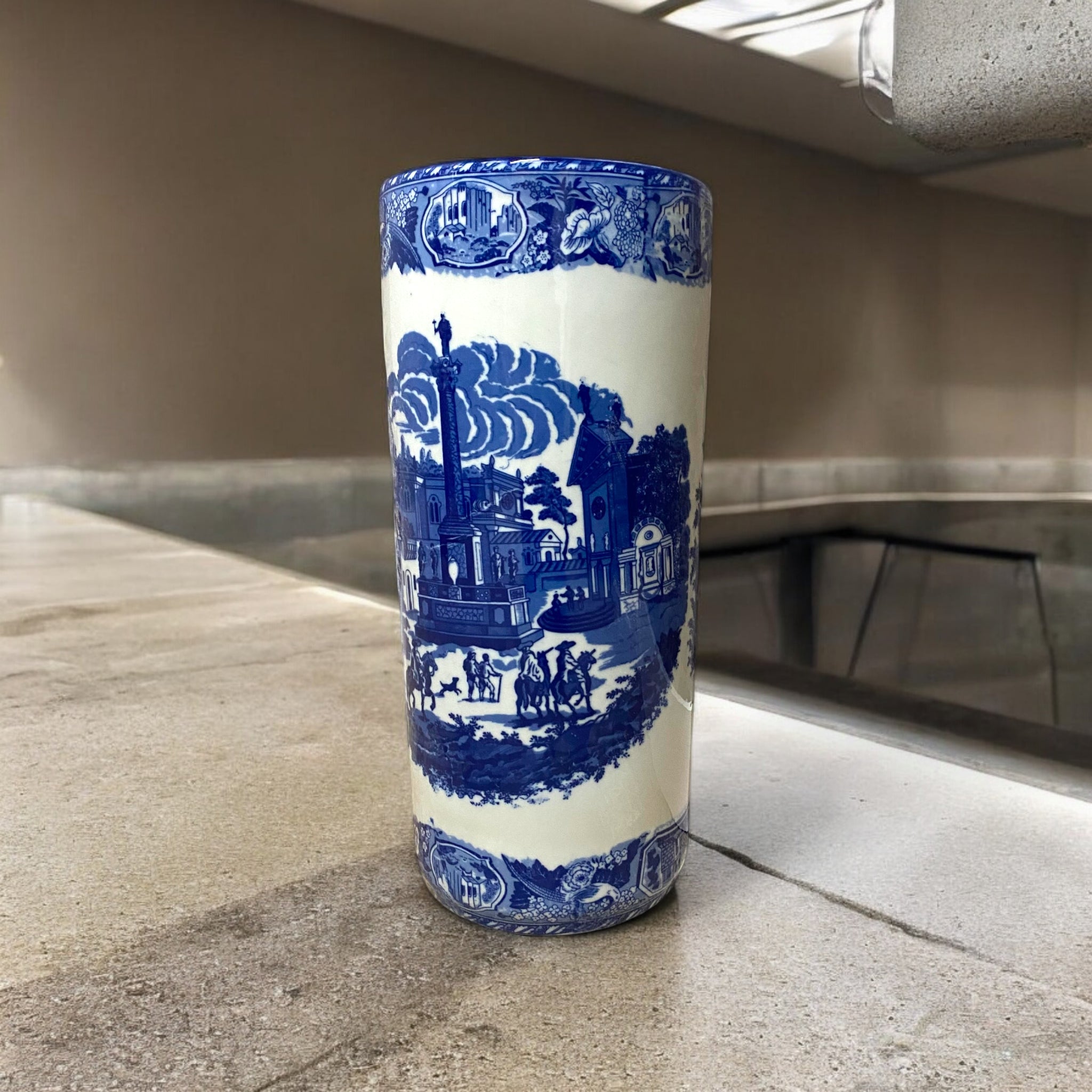 MSL 18in Round Blue & White Umbrella Stand / Vase