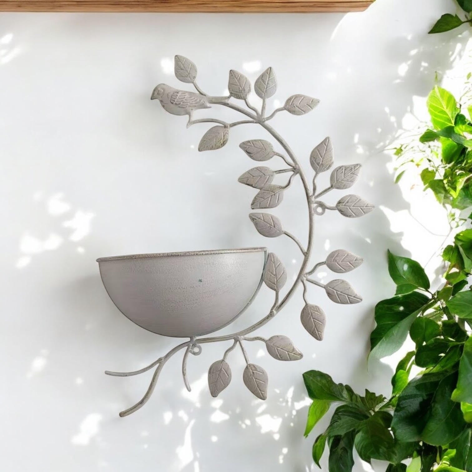 MSL 42cm Cream Metal Garden Planter Quirky Plant Pot