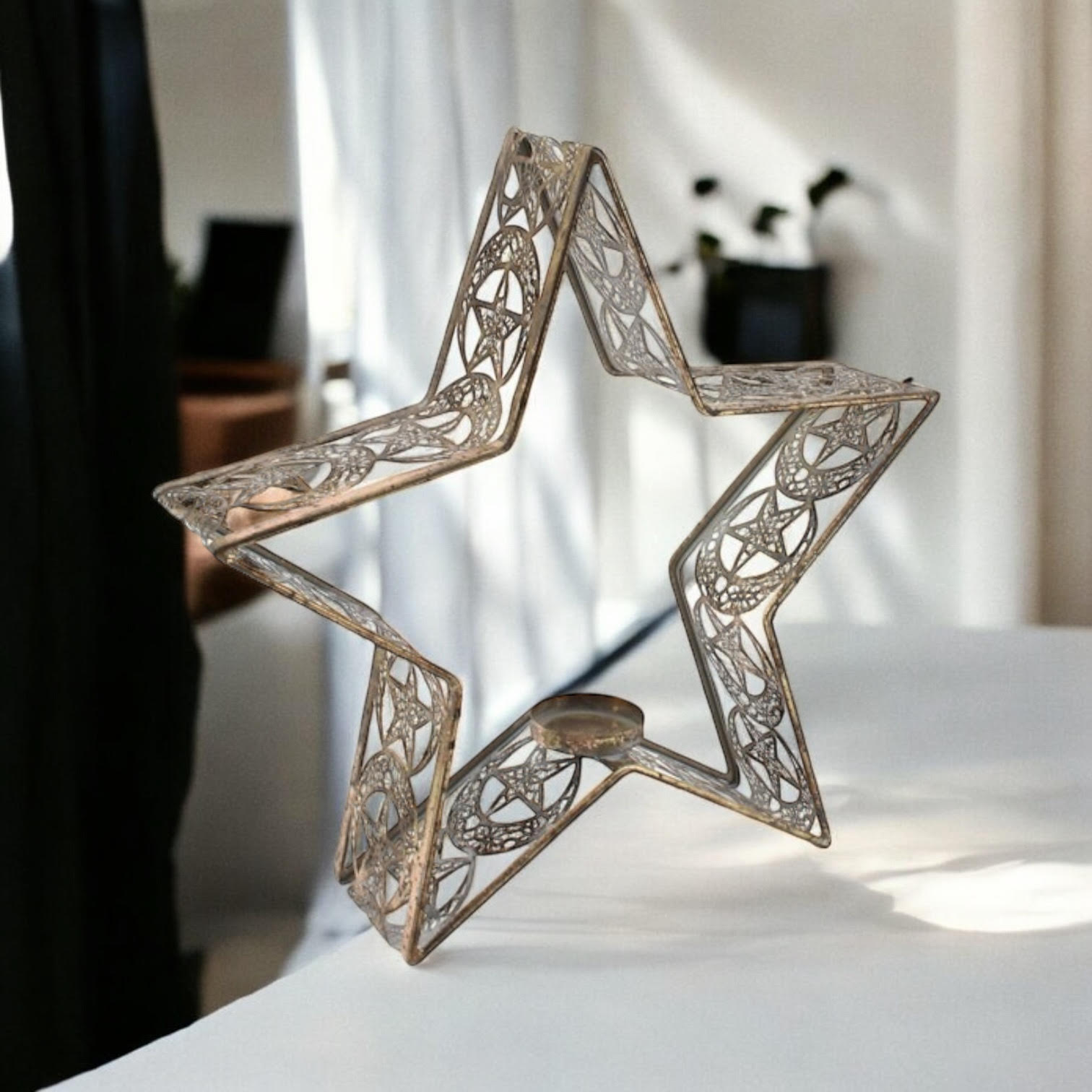 MSL 37cm Metal Candle Holder, Hand Finished, Elegant Design