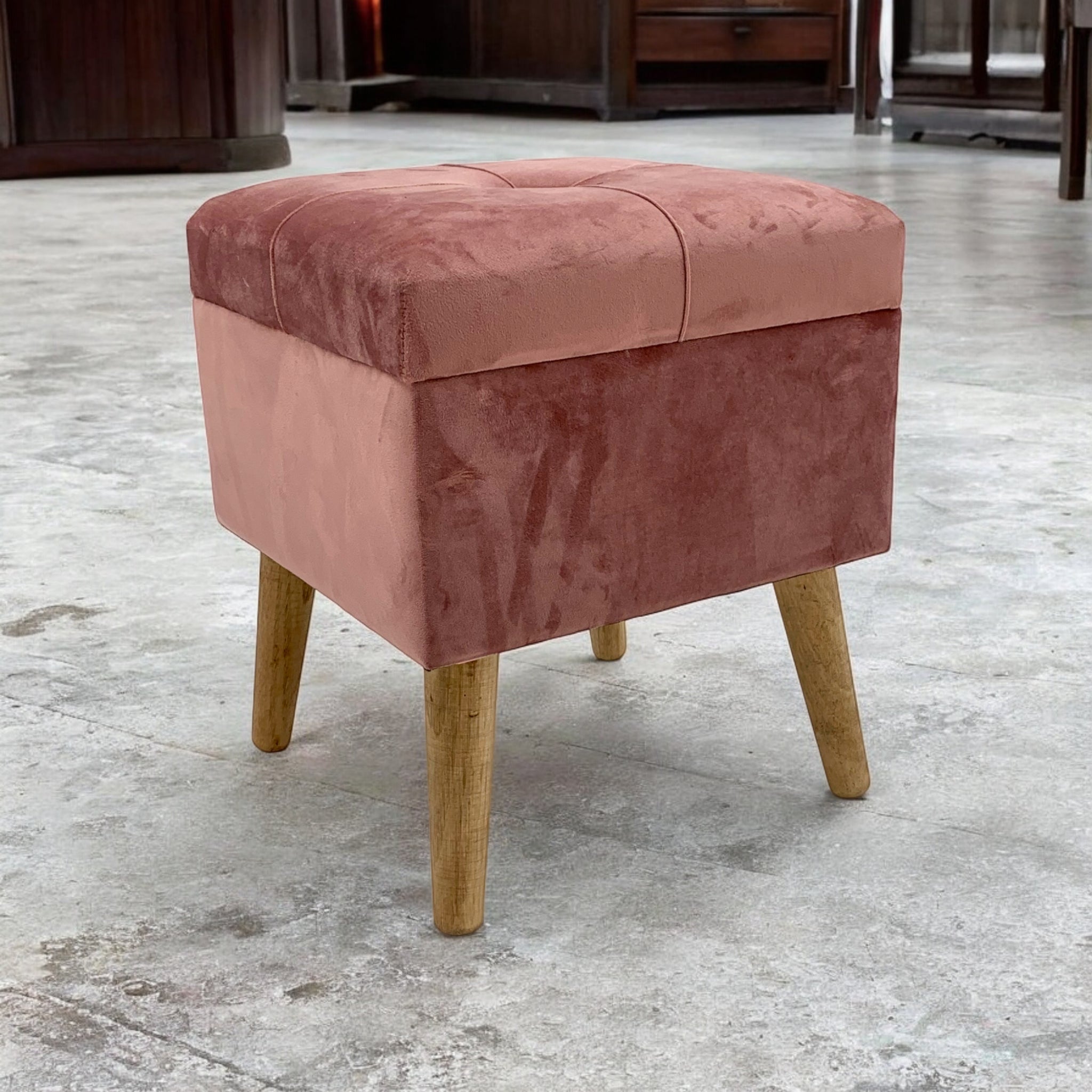 Pink Velvet Storage Trunk Footstool Ottoman with Wooden Legs 33 x 33 x 42 cm