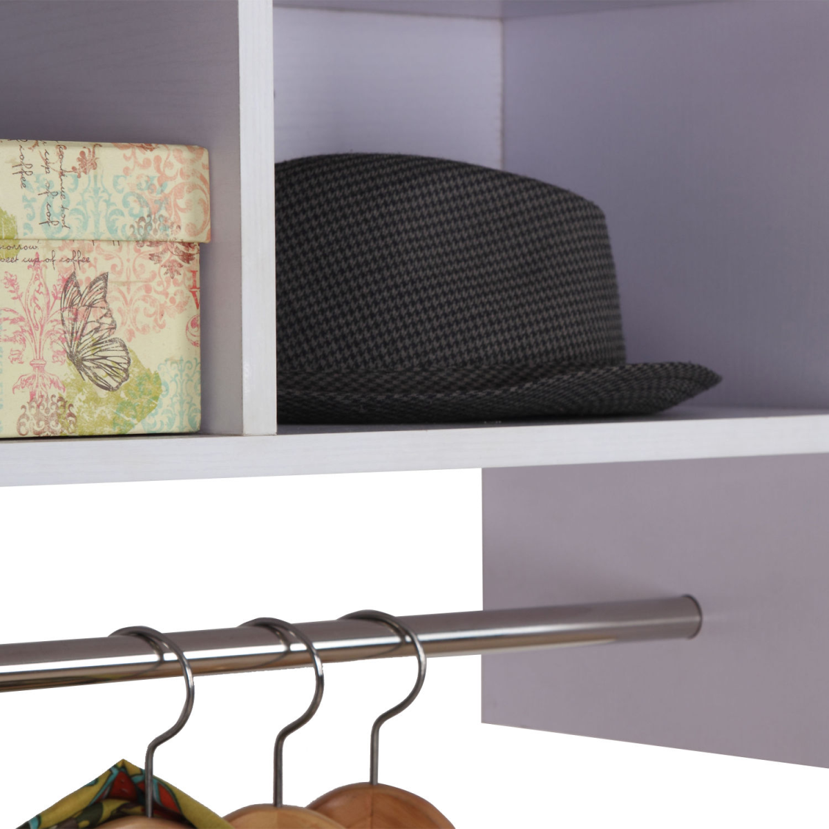 HOMCOM Wall Mounted Coat Rack with Clothes Rail and 2 Shelves, White