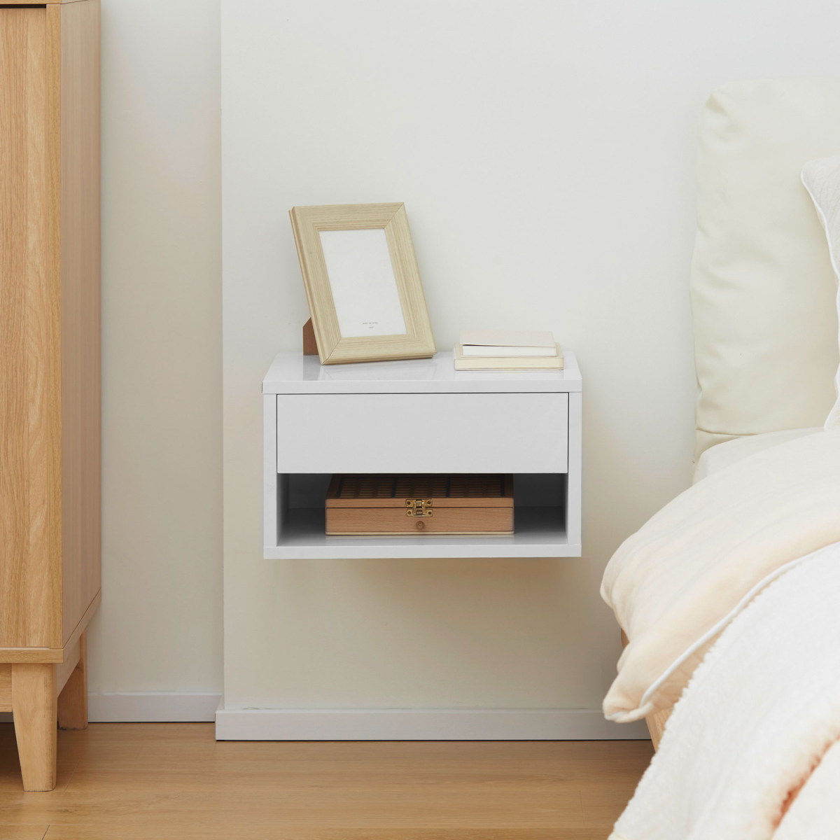 HOMCOM Floating Bedside Table Set of 2 Wall Mounted Nightstand W/ Drawer White