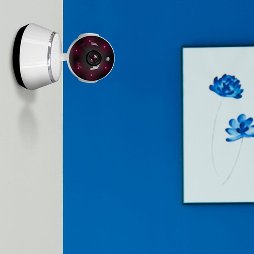 Aquarius 360 HD Indoor Smart Home White Camera With 8GB Gold Micro Sd Card