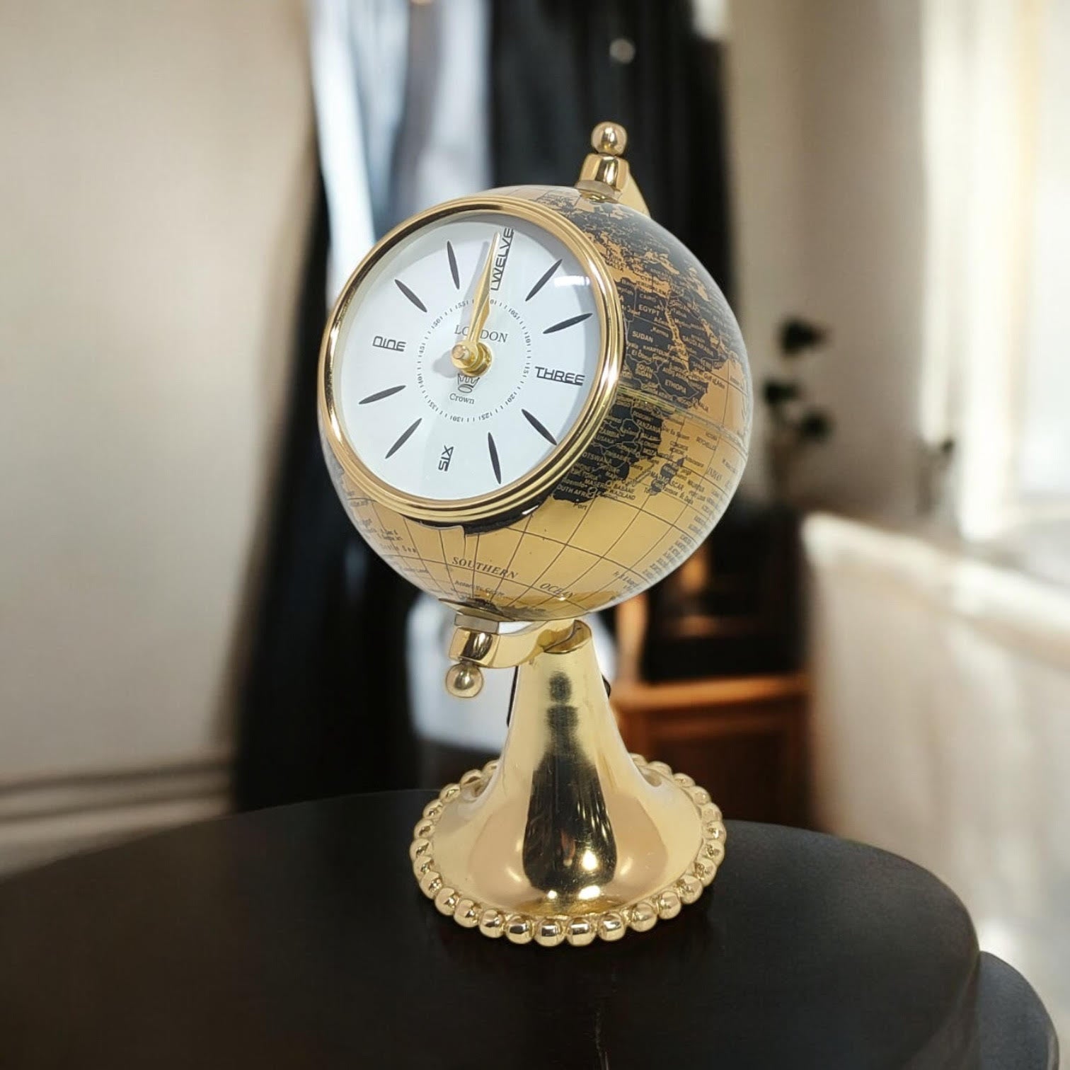 MSL Hand Finished Table Clock with Globe Design, 1 AA Battery