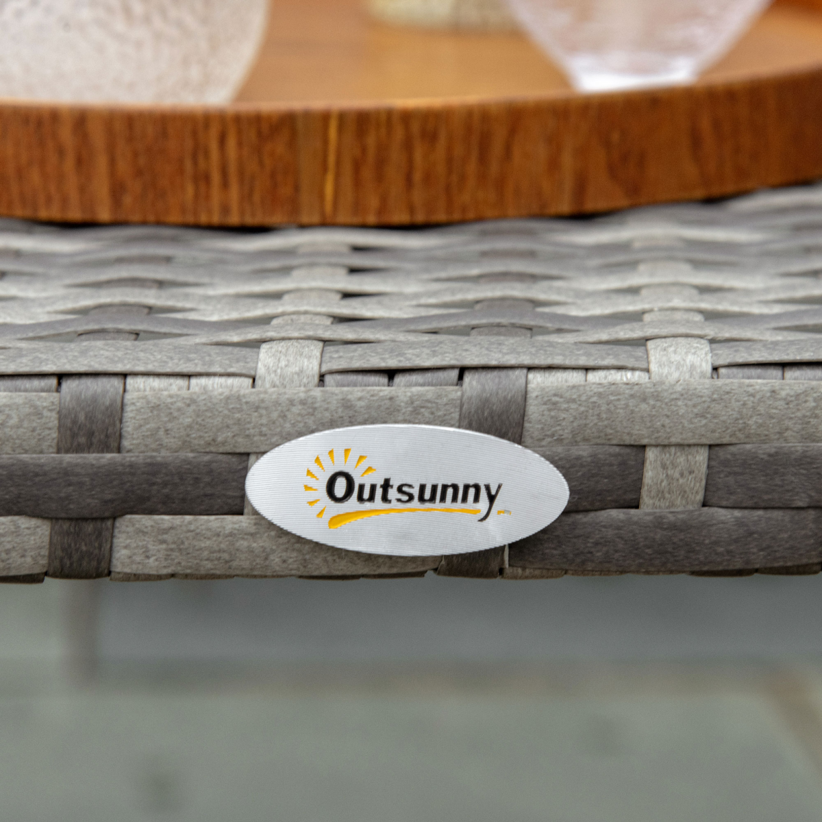 Outsunny Rattan Patio Coffee Table, All-Weather Grey Wicker Table for Home, Backyard, Garden and Porch