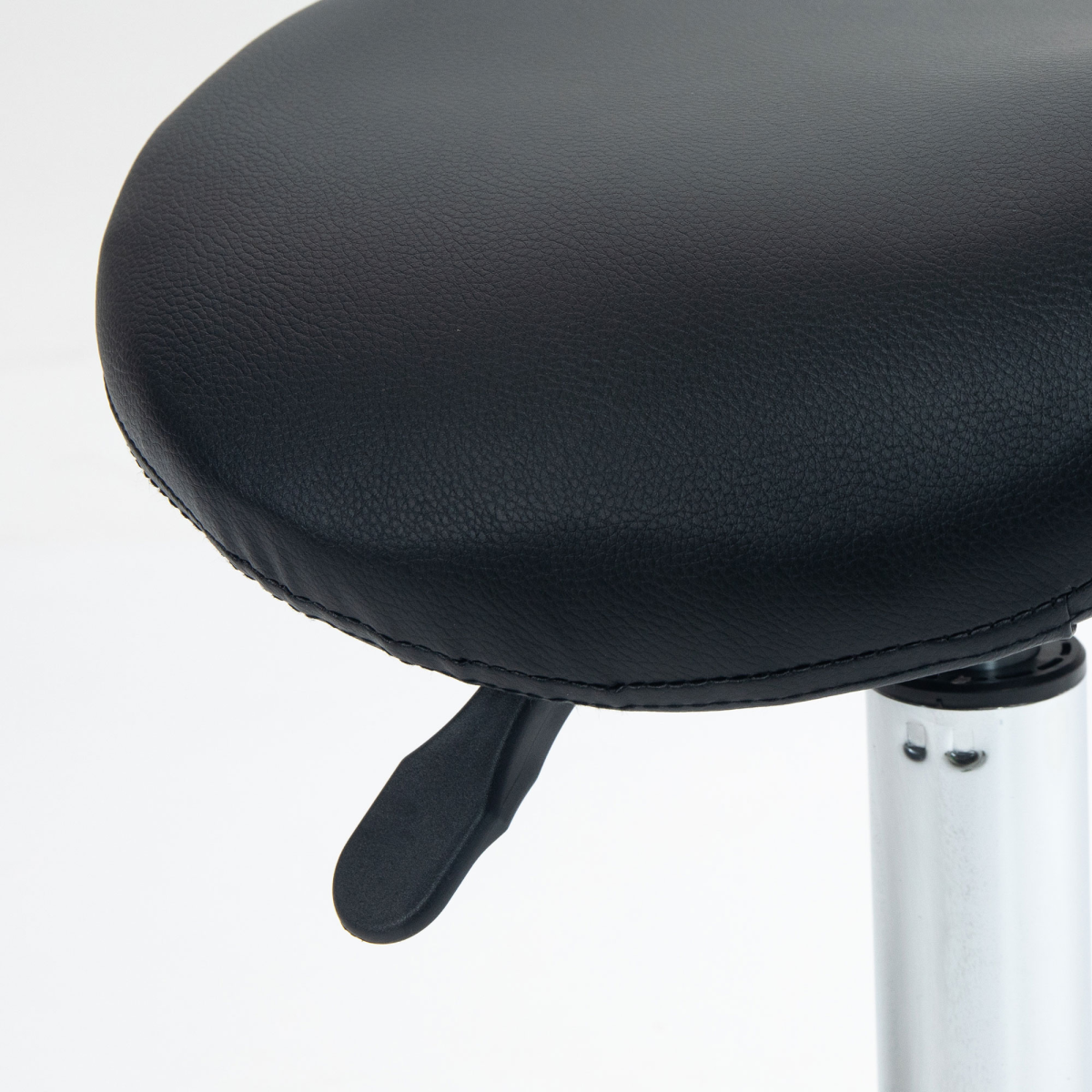 HOMCOM Adjustable Saddle Stool with Rolling Castors, Black