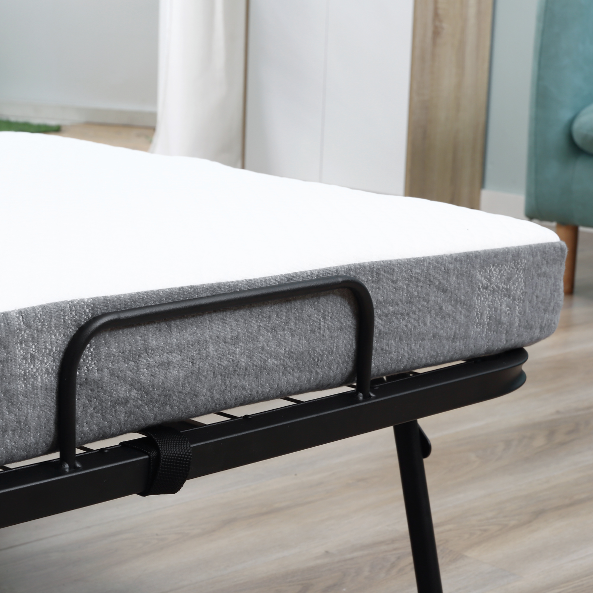 HOMCOM Folding Bed with 10cm Mattress, Portable Foldable Guest Bed, Metal Frame, 4 Wheels, 150kg Max Load