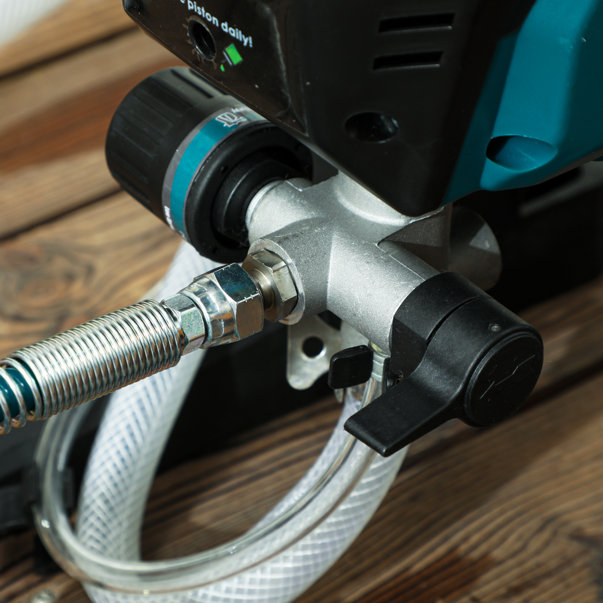 HOMCOM Airless Paint Sprayer, 200 Bar Wall Spray Gun for DIY