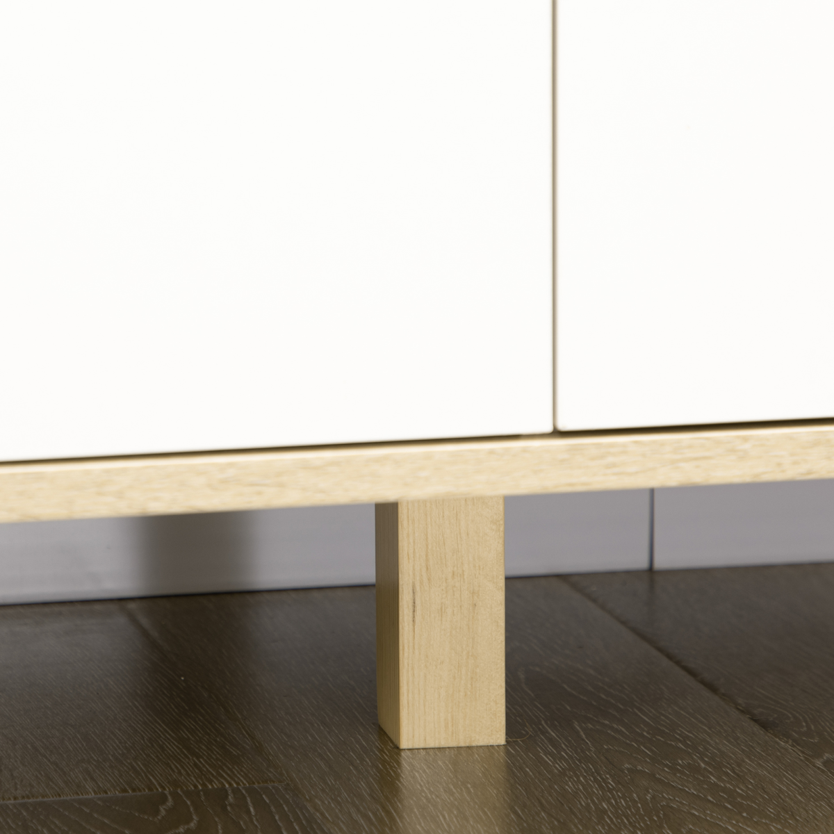 6-Drawer White and Brown Chest of Drawers for Bedroom Storage