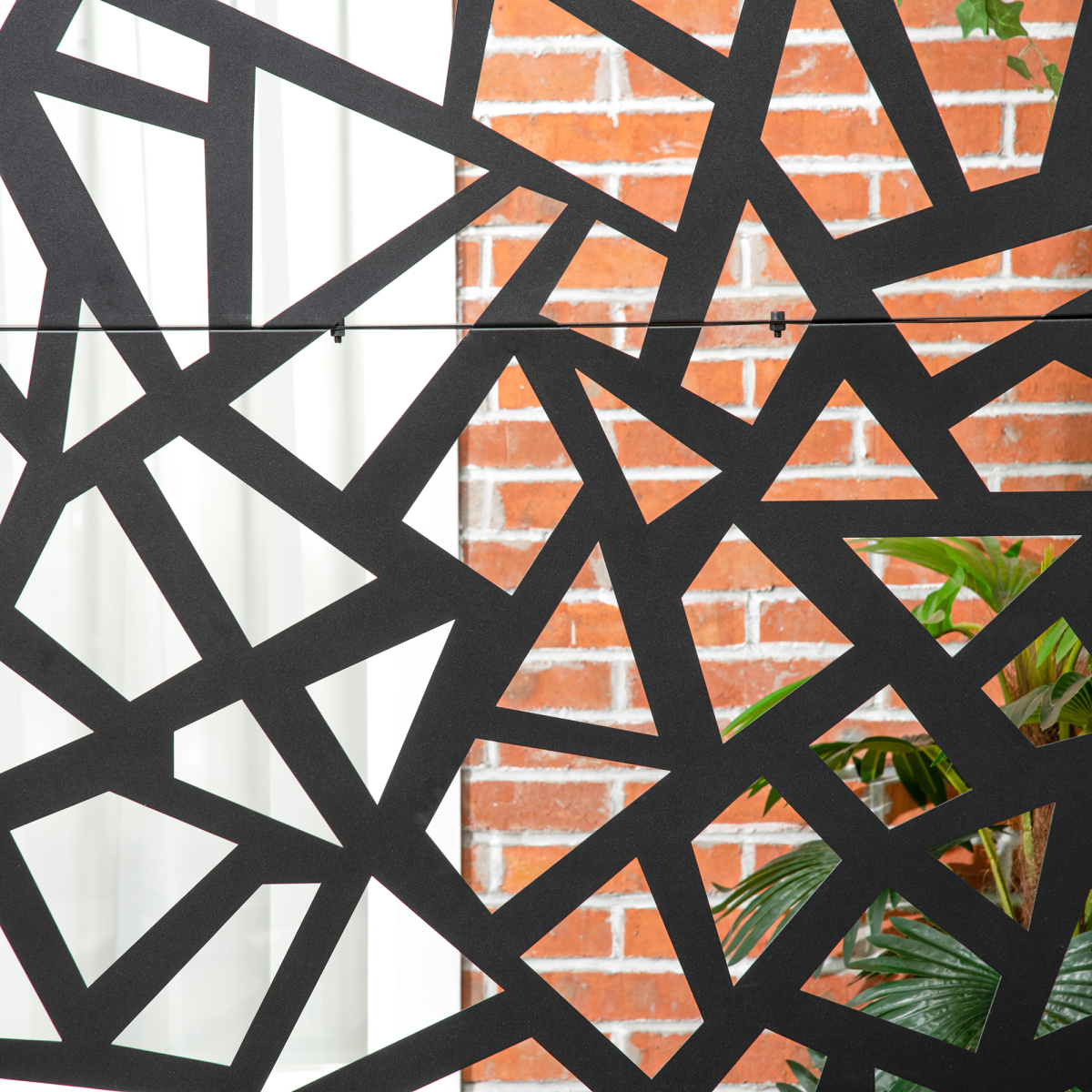 Outsunny Black Steel Garden Partition Screen, Freestanding Outdoor Decorative Divider, Irregular Figure Design, Includes Expansion Screws