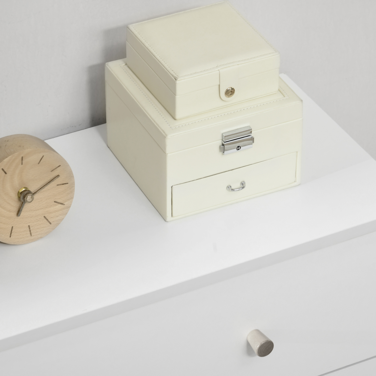 White 3-Drawer Chest of Drawers with Wood Legs