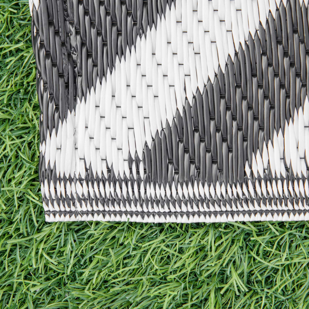 Outsunny Reversible Outdoor Rug 182x274cm Portable Camping Mat