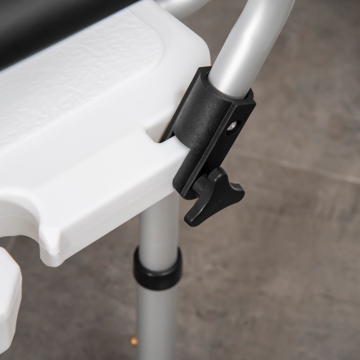 HOMCOM Adjustable Height Shower Stool with Suction Feet, High Back, Padded Arms and Drainage Seat for Elderly and Disabled