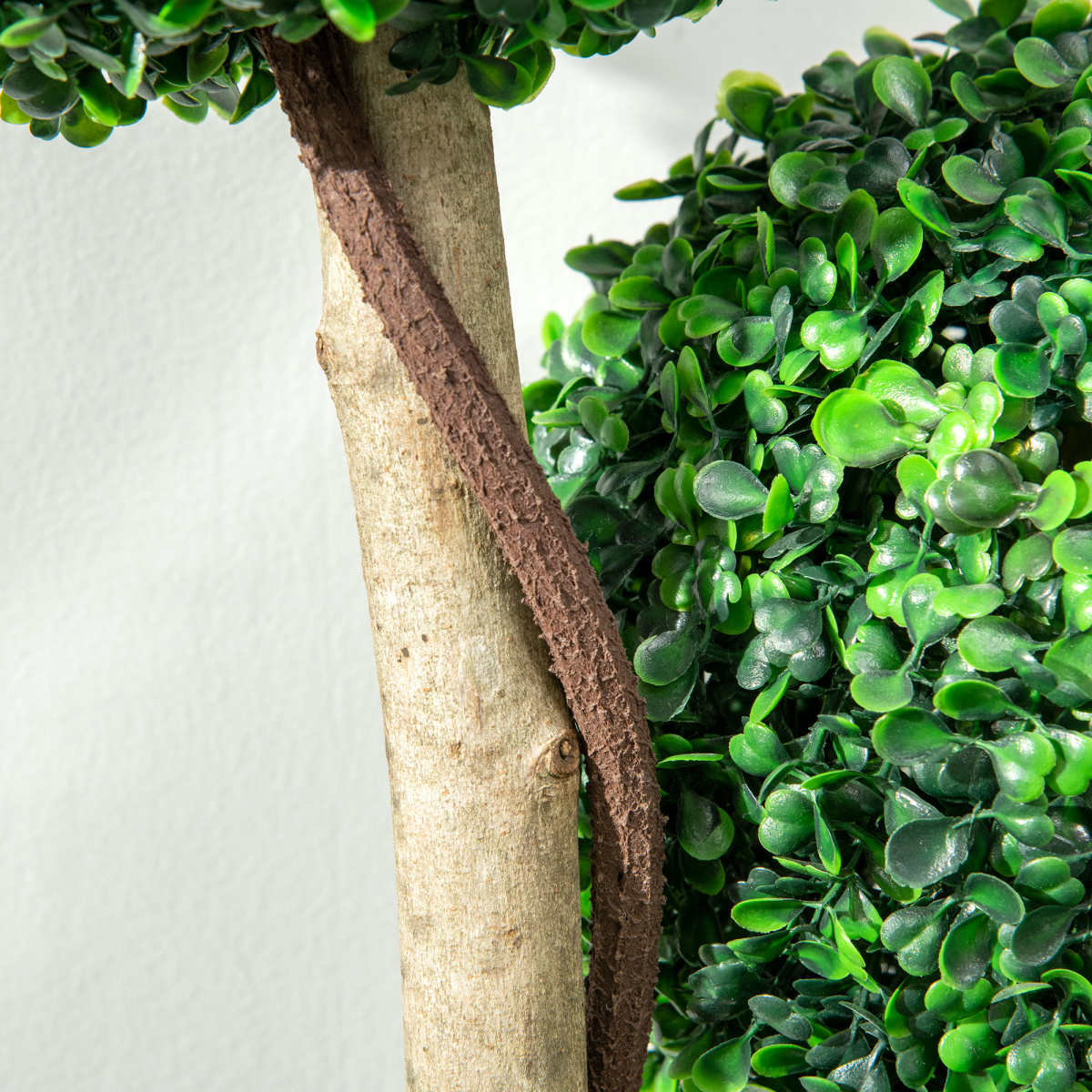 HOMCOM Artificial 3-Ball Boxwood Topiary Tree, 90cm, Indoor/Outdoor