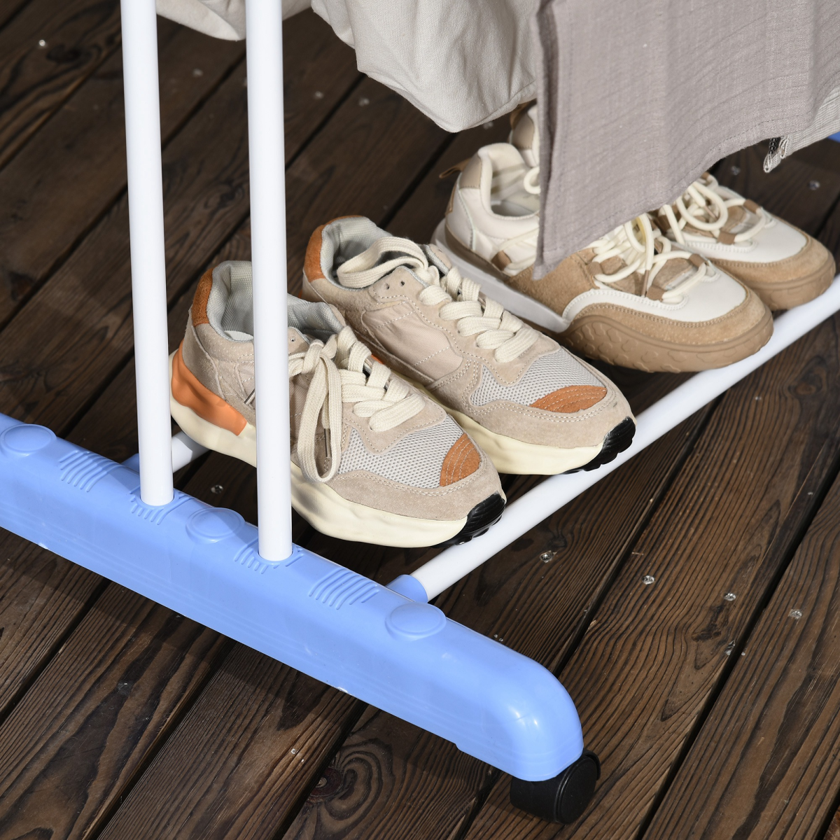 HOMCOM 3-Tier Foldable Steel Clothes Drying Rack with Wheels, Blue