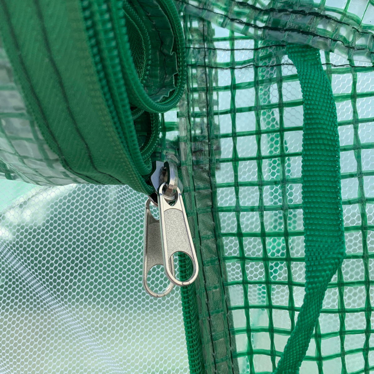 Outsunny 4.47 x 3 x 2m Walk-In Polytunnel Tent with PE Cover, Zip Door, 6 Mesh Windows, Green