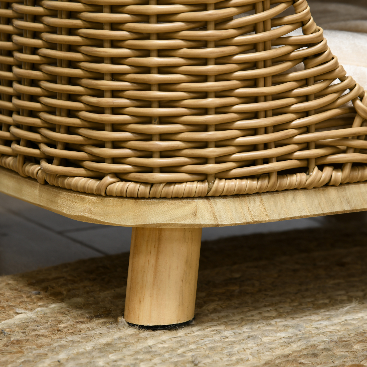 PawHut Elevated Wicker Cat House with Washable Cushion, Light Brown