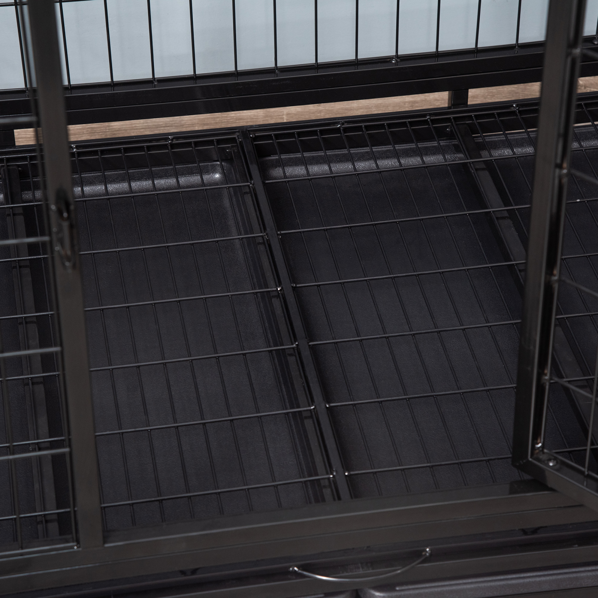 Large Black Metal Dog Kennel Cage with Wheels and Tray
