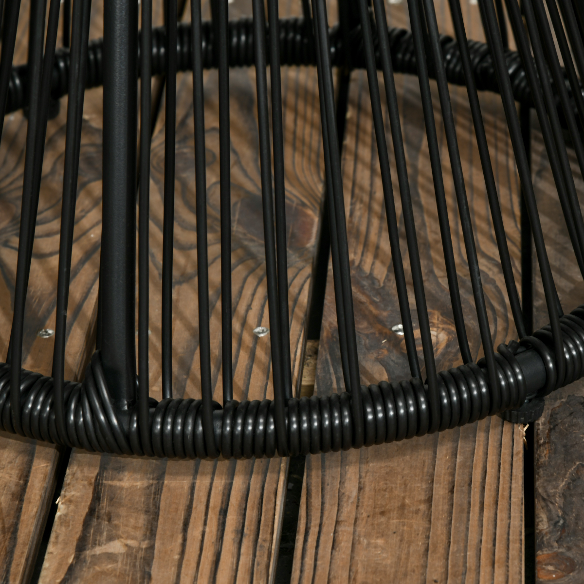 Outsunny Black PE Rattan Round End Table with Tempered Glass Top, Hollow Drum Design