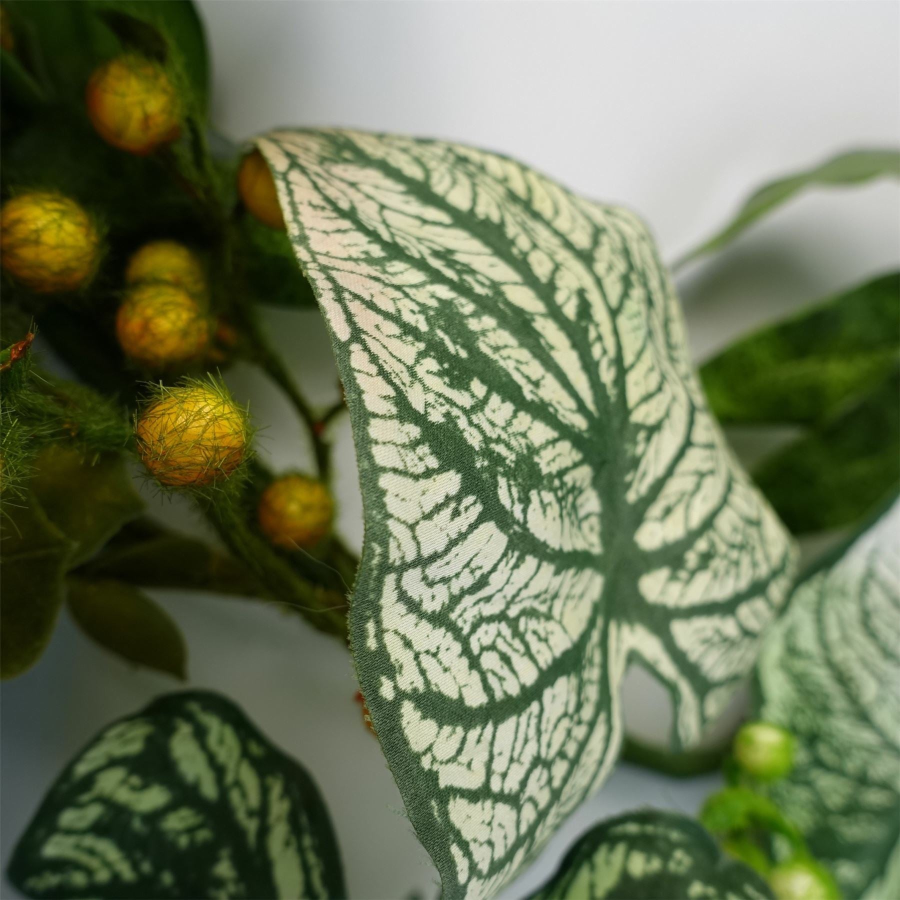 Leaf 150cm Artificial Hanging Alocasia Sinuata Realistic Trailing Plant