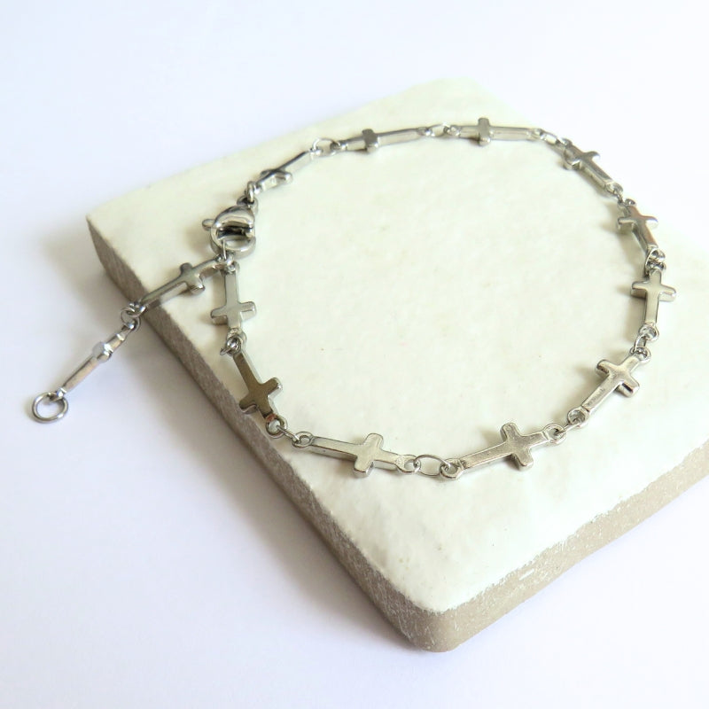 Delicate Silver Cross Chain Bracelet in 304 Stainless Steel