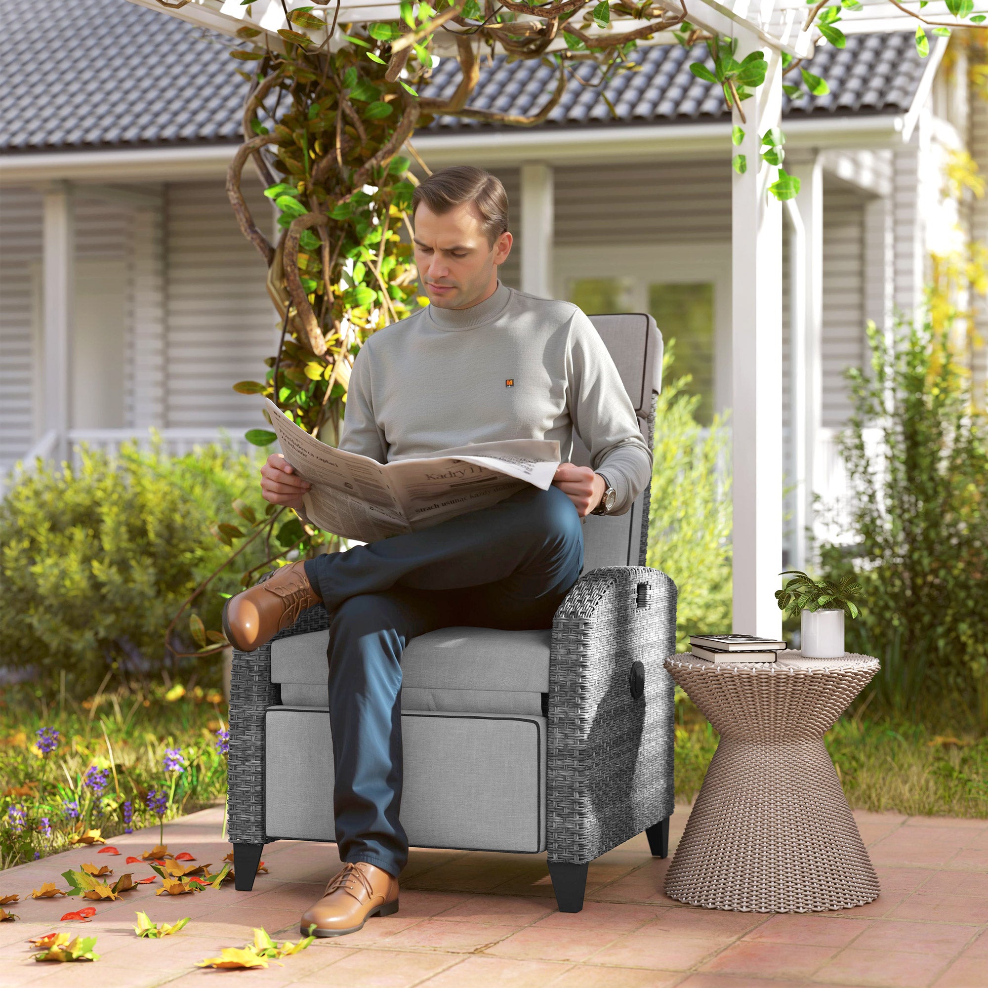 Outsunny Outdoor Rattan Recliner Chair with Cushion and Side Tray