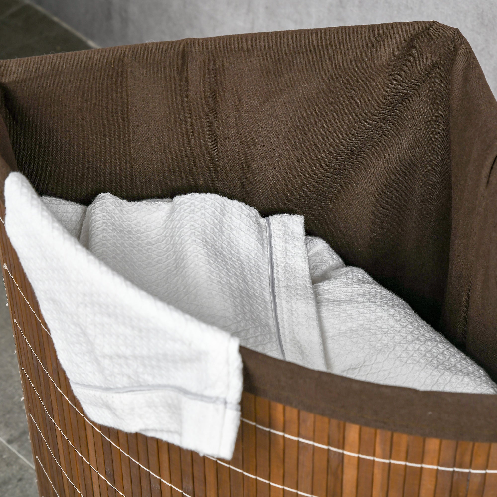 HOMCOM 55L Bamboo Corner Laundry Hamper with Lid, Brown