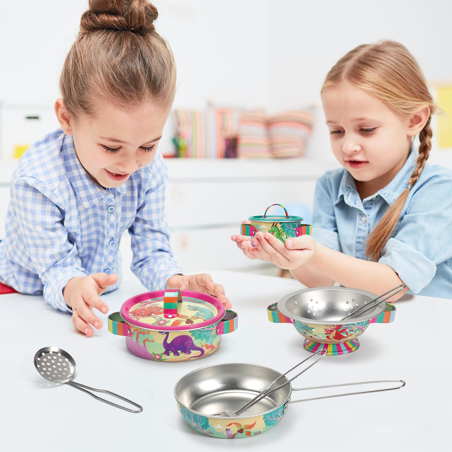 SOKA 10-Piece Dinosaur Kids Kitchenware Play Set with Carry Case