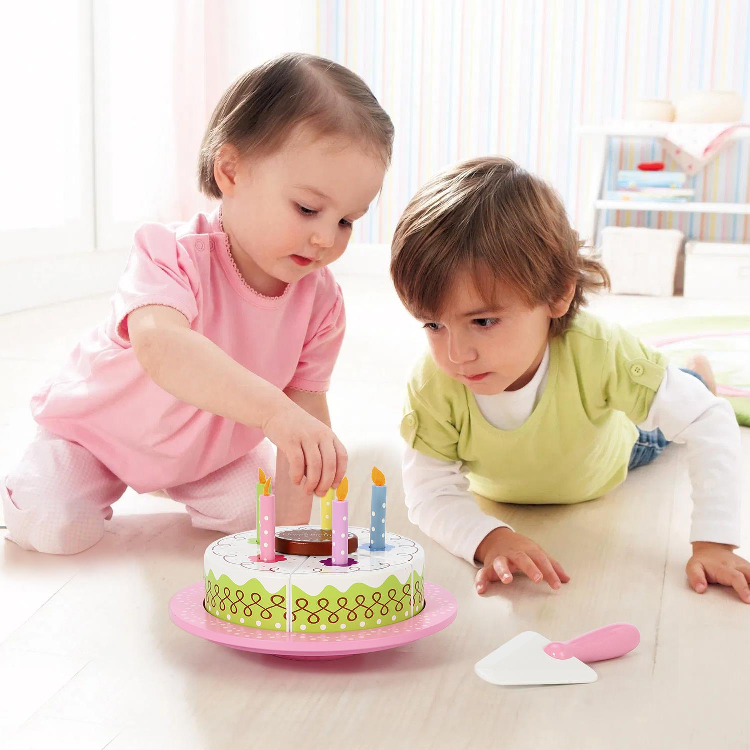 SOKA Wooden Birthday Cream Cake Pretend Play Toy Food Set for Kids with 5 Slices, 5 Removable Candles, Cake Slicer and Plate